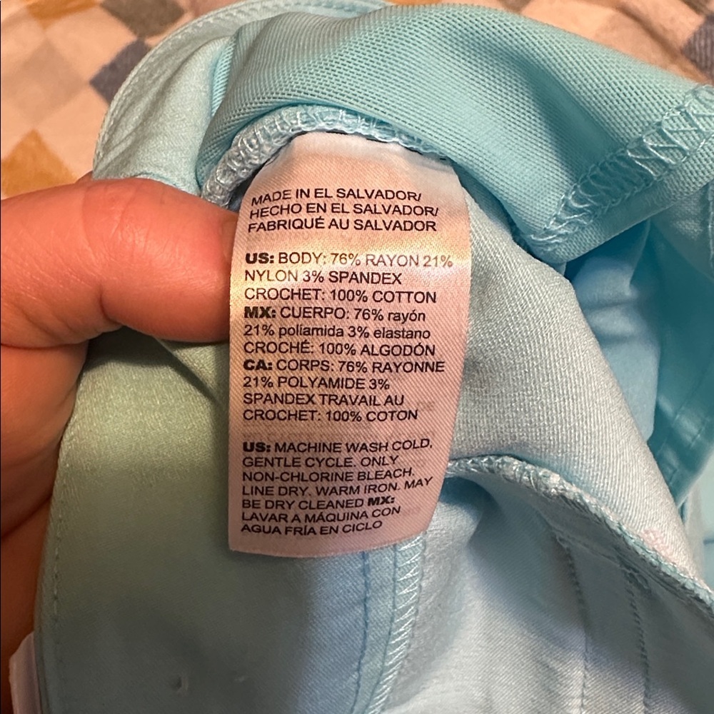NWT Chico's Brigitte Slim Leg Aqua Trousers with Embroidered Detail Chicos sz 1 - Picture 10 of 10